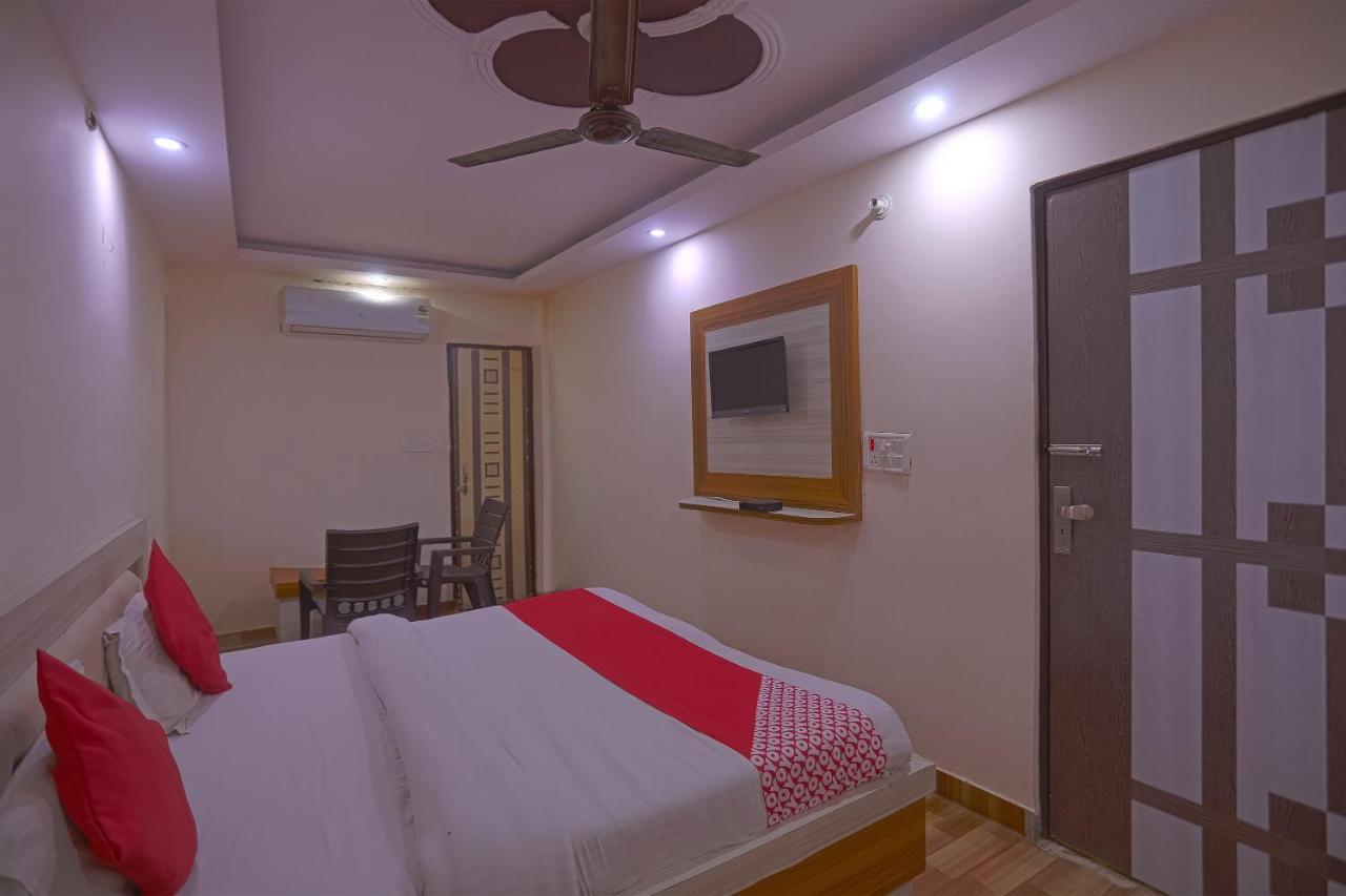 Oyo Flagship 79289 Hotel Grand Keshav Ghaziabad Exterior photo